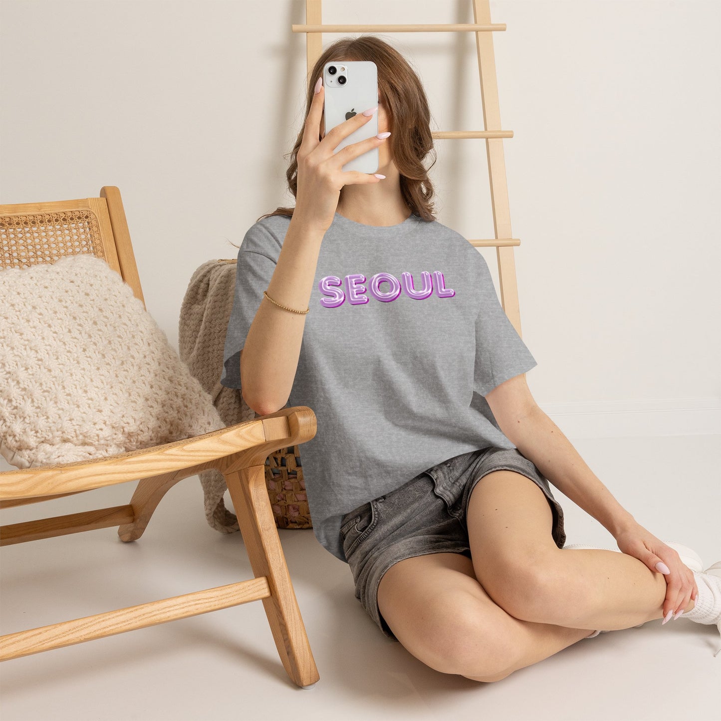 Glossy Pink Balloon Seoul Graphic Unisex T-Shirt